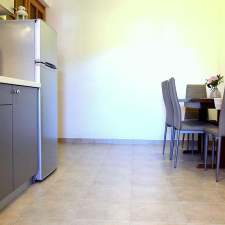 James Bond Apartments Palit Chambre photo