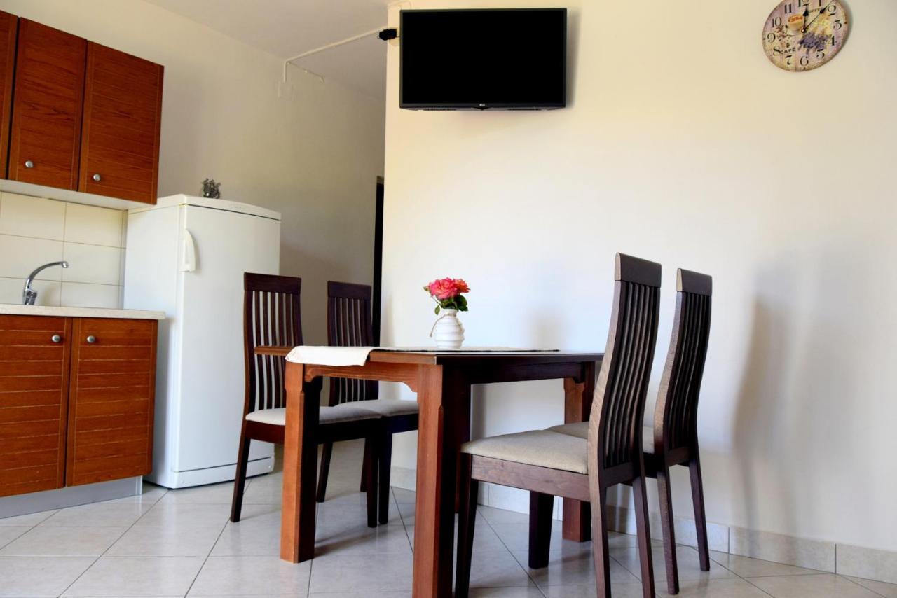 James Bond Apartments Palit Extérieur photo