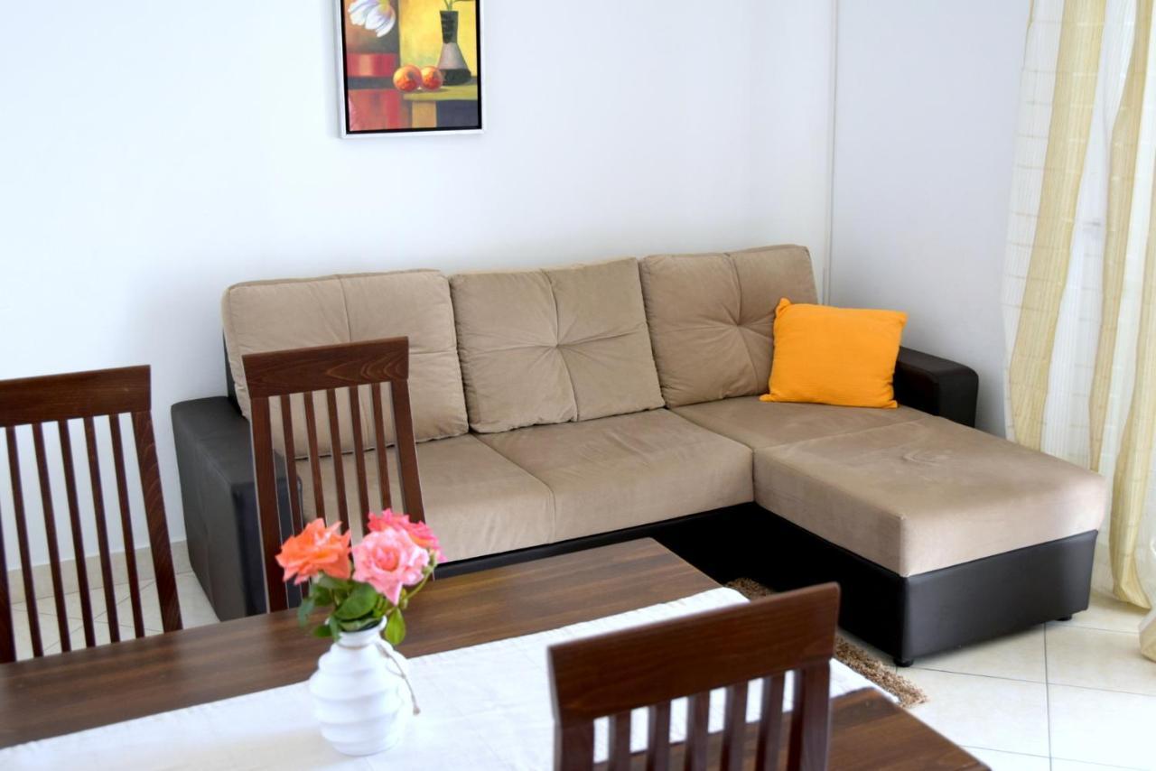 James Bond Apartments Palit Extérieur photo